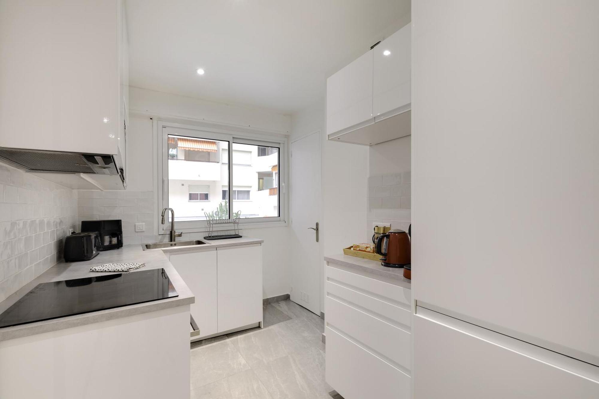 Newly Renovated Charming Downtown Apartment Antibes Extérieur photo