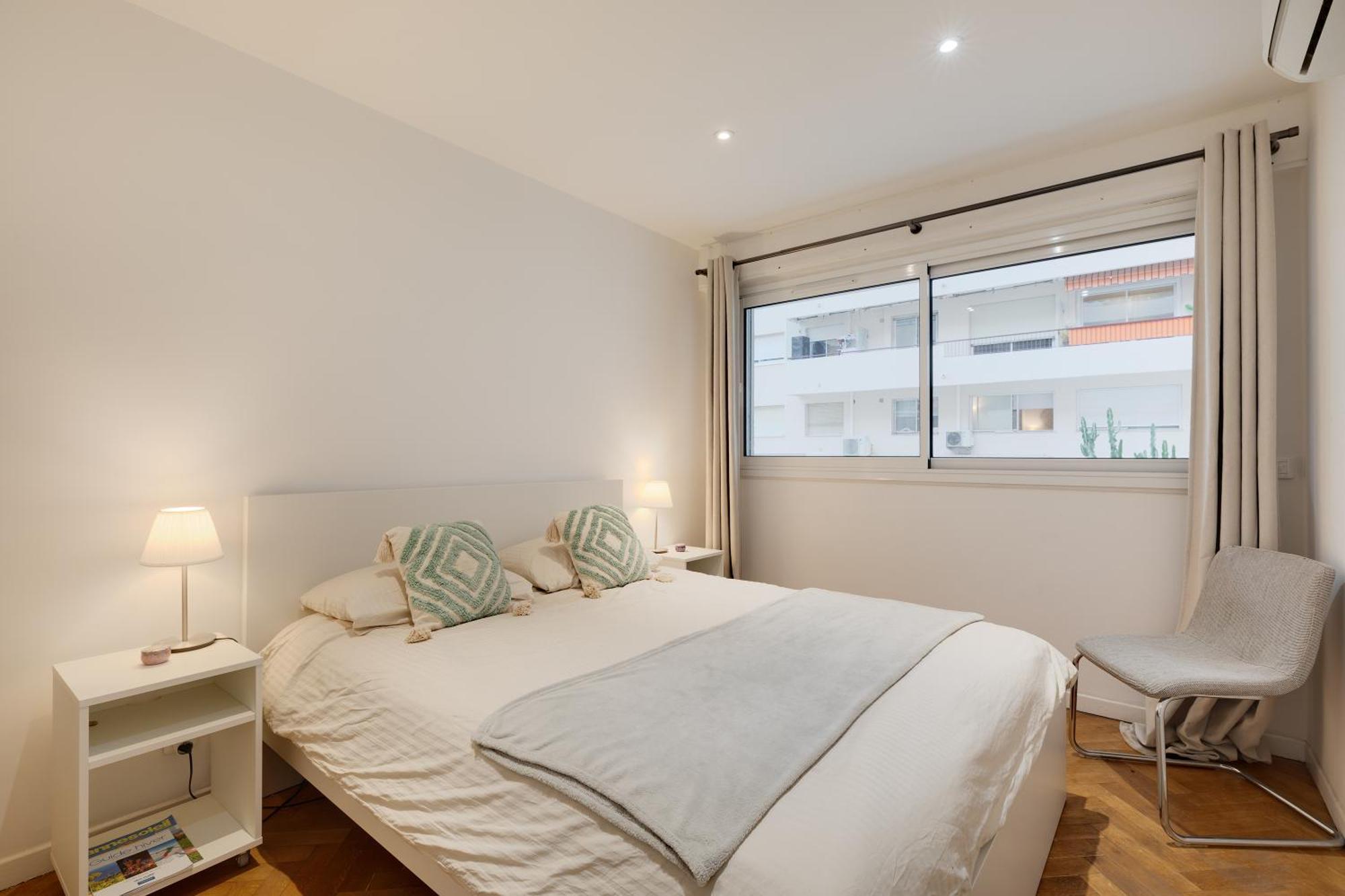 Newly Renovated Charming Downtown Apartment Antibes Extérieur photo