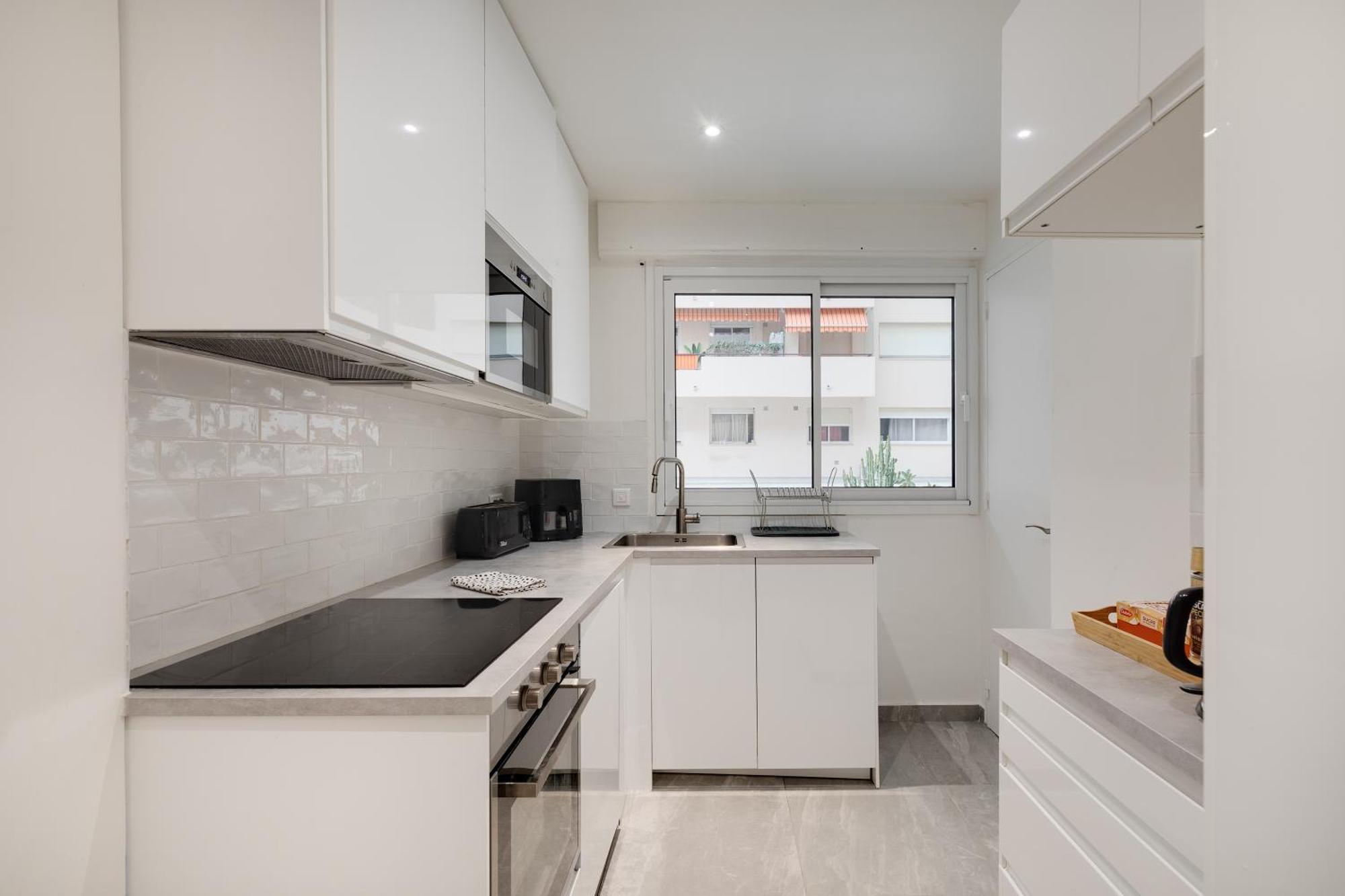 Newly Renovated Charming Downtown Apartment Antibes Extérieur photo